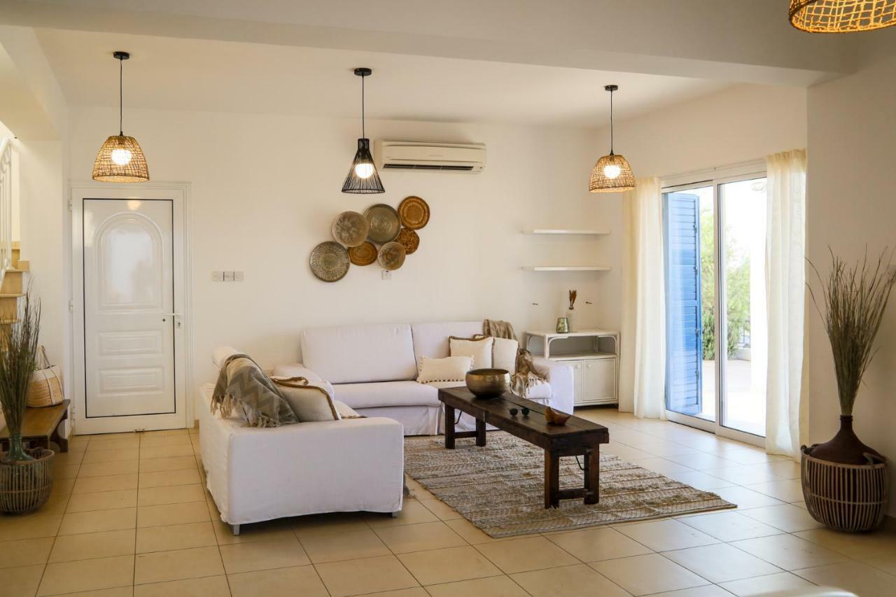Phaedrus Living: Seaside Luxury Villa Anafi Paralimni Exterior photo